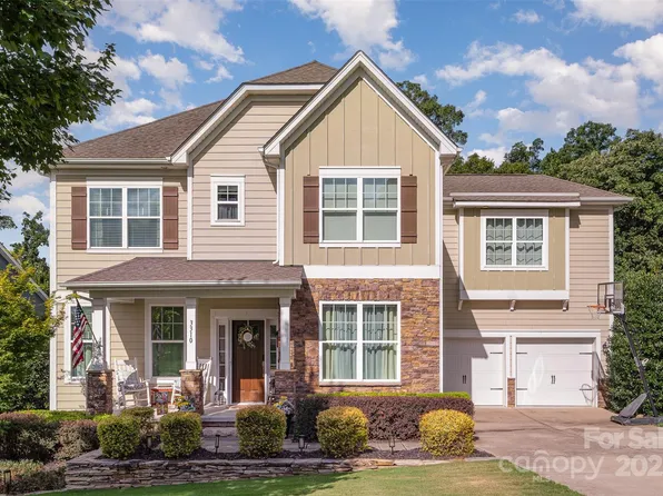3310 Ringtail Dr, Waxhaw, NC 28173