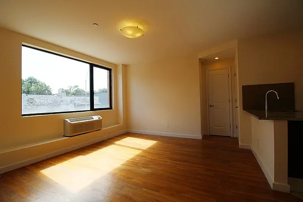 Rented by Next Door Realty NYC | media 70