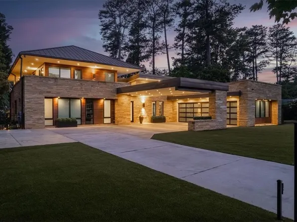 440 Cochran Dr NW, Atlanta, GA 30327