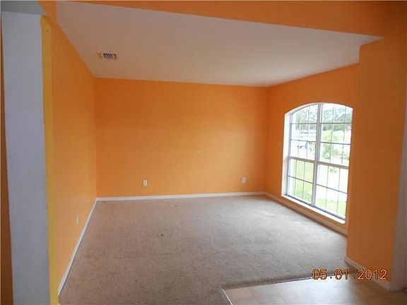Home For Sale In Port saint lucie