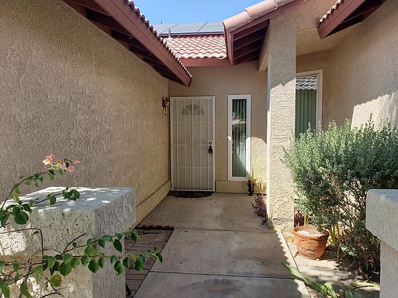 2nd image of 68-000 Descanso Cir