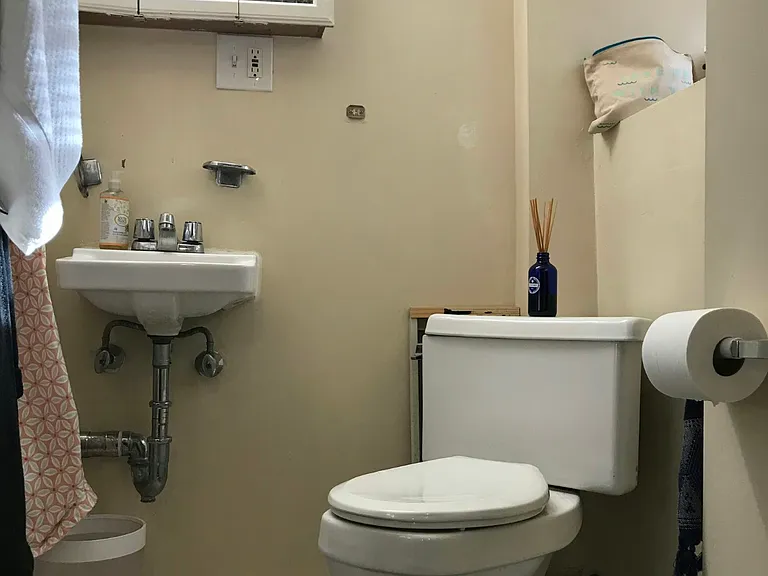 58 Anderson St #1 — Photo 6