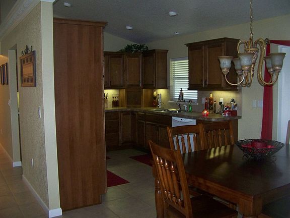 Kitchen/Dining