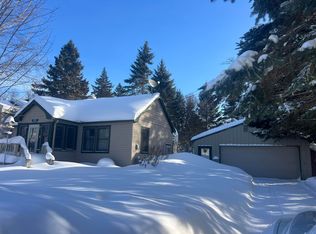 1309 Seymour St, Sault Sainte Marie, MI 49783