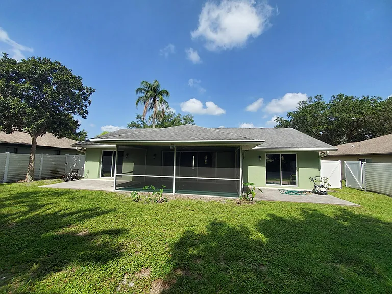 3236 Crystal Lakes Ct — Photo 20