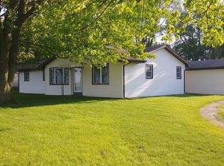 252 S 4000th Rd W, Kankakee, IL 60901