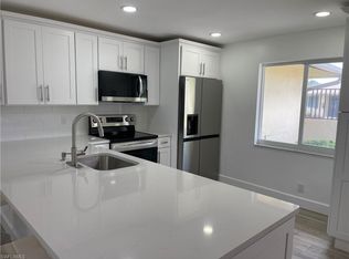 54 Glades Blvd #1412, Naples, FL 34112