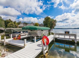 4600 Deer Park Rd, Oconomowoc, WI 53066