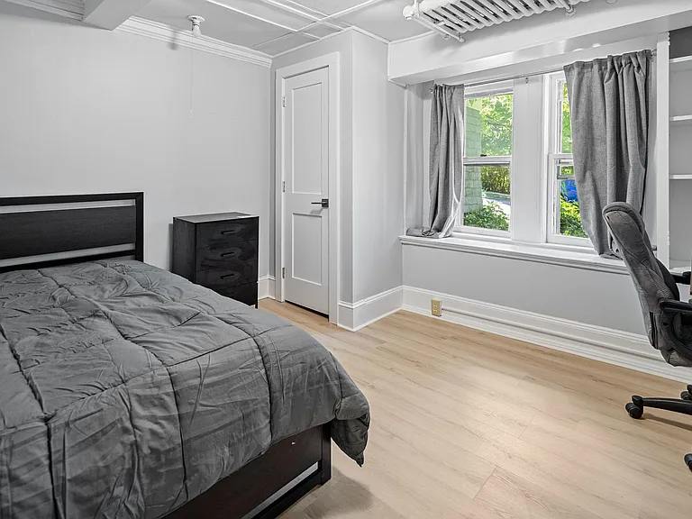 202 Stewart Ave — Photo 15
