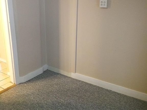 5th image of 6713 California Ave