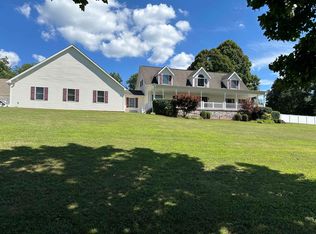 983 Tyrone Rd, Morgantown, WV 26508