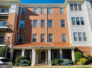 120 Chevy Chase St APT 201, Gaithersburg, MD 20878