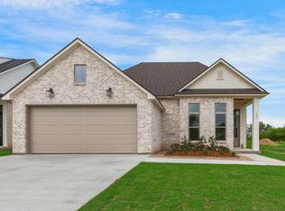 112 Spring Meadow Dr, Broussard, LA 70518