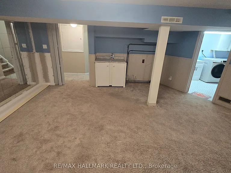 106 Springdale Cres #LOWER LEVEL — Photo 22