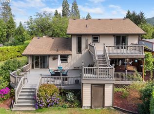 1884 Wild River Dr, Roseburg, OR 97470