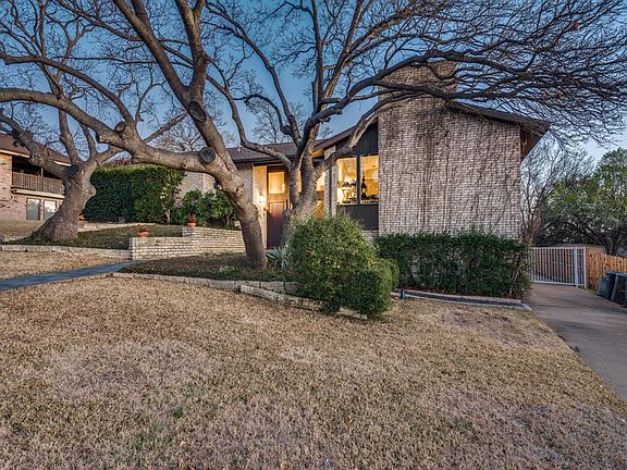 2nd image of 7717 Lake Highlands Dr