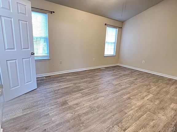 2nd image of 21546 Searfoss Ct