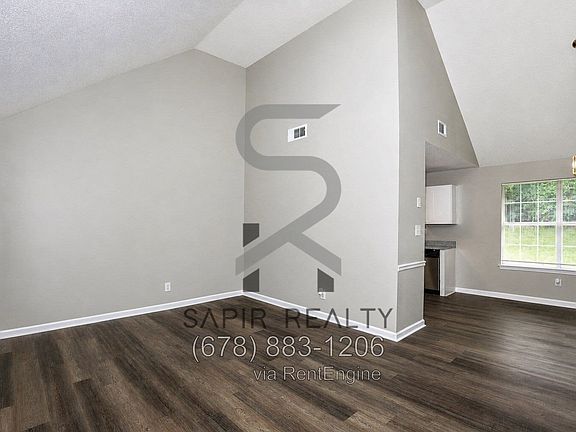 4th image of 3073 River Oak Rd