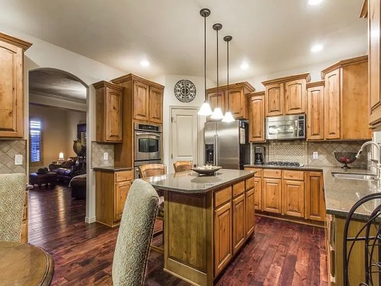 11093 S Alta Crest Dr — Photo 2