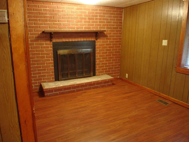 1212 Garden Hill Rd — Photo 4