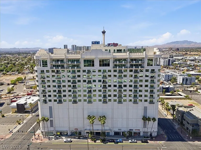 900 S Las Vegas Blvd #1215 — Photo 35