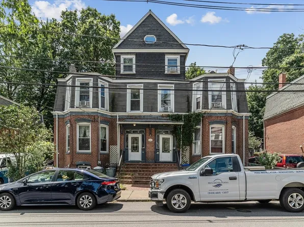 26-28 Newton St, Brighton, MA 02135