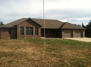 64 Highway, Lebanon, MO 65536