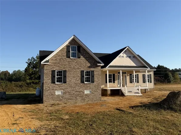118 Landing West Way, Hartfield, VA 23071