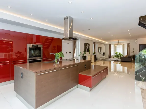 96 Columbia Terrace image 9 of 40