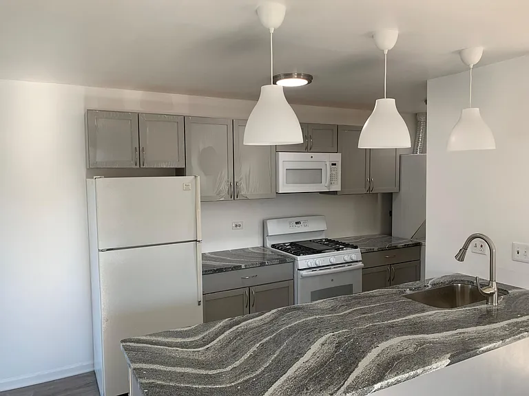 858 Inverrary Ln #D-2 — Photo 8