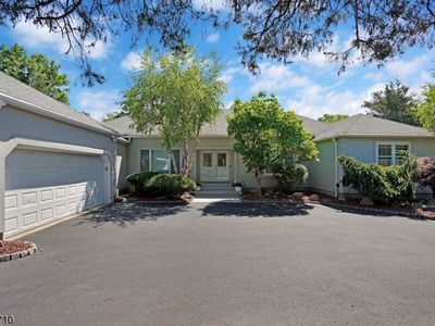 550 Glen Ridge Dr S, Bridgewater, NJ, 08807