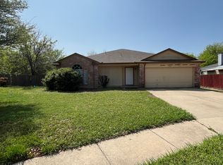 6544 Nellie Dr, Arlington, TX 76002