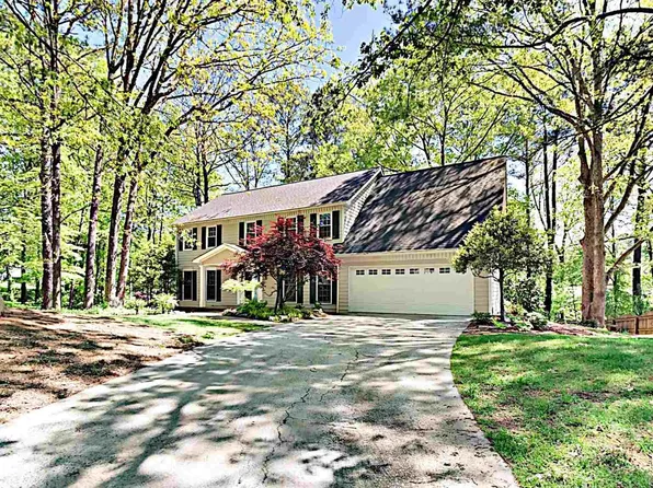 3112 Greenfield Dr, Marietta, GA 30068