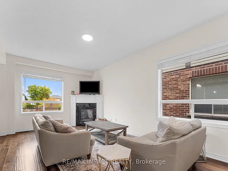 5084 Alyssa Dr — Photo 10