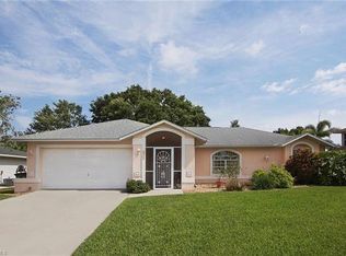 233 SW 38th Ter, Cape Coral, FL 33914