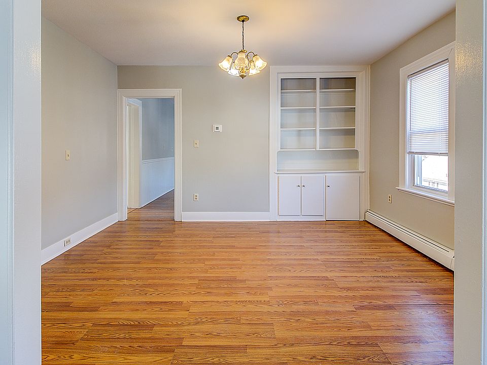 1st image of 25-27 Mary Ave #3