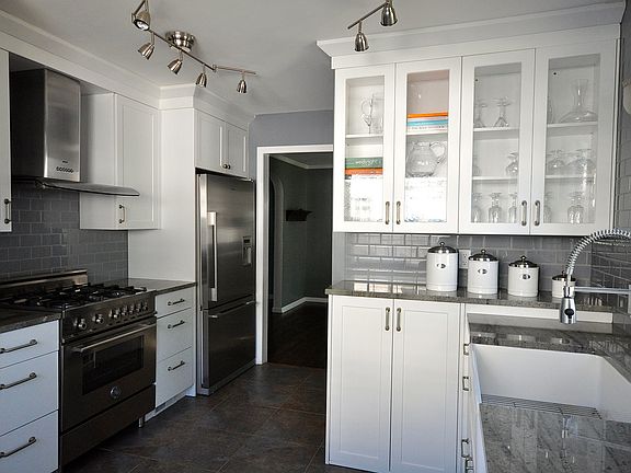 Gourmet Kitchen
