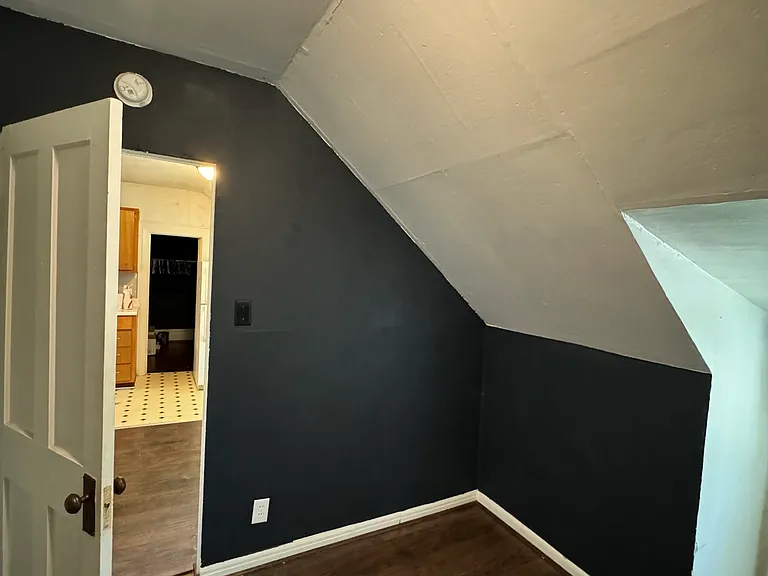 2332 S Windsor St #3 — Photo 4