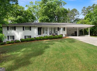 212 Sherwood Dr, Calhoun, GA 30701
