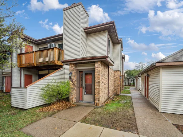 2054 Pathways Dr #22, Saint Paul, MN 55119