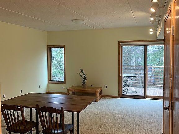 5th image of 18 Karwick Glen Dr