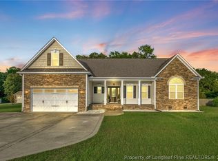132 Hurdle Ln, Raeford, NC 28376