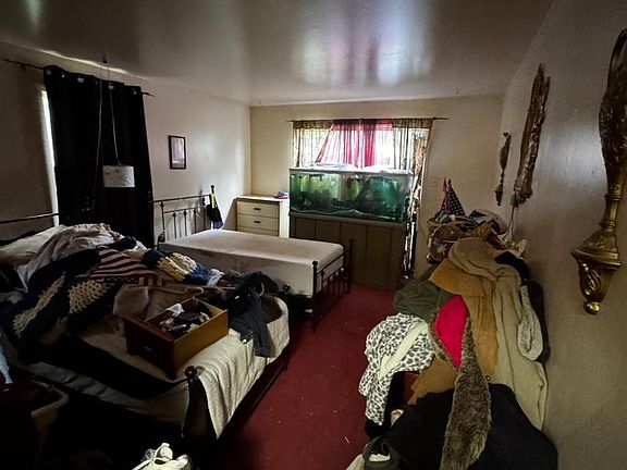 4th image of 3723 8th Ave