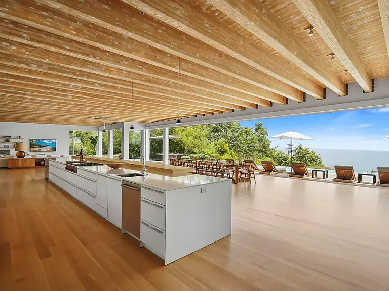 Ample counter space and sleek cabinetry for a modern aesthetic.
