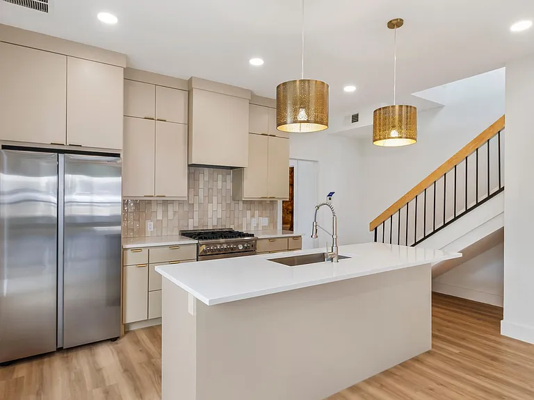 3633 Asbury St — Photo 16