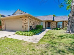 519 Magnolia Dr, Forney, TX 75126