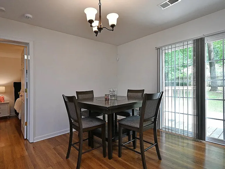 4 Blossom Dr — Photo 10