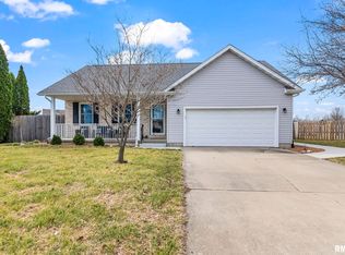 405 Fox Glove Crst, Chatham, IL 62629