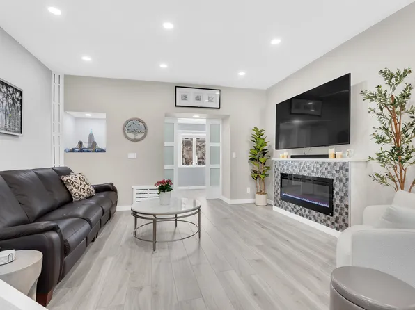 743 East 9th Street image 1 of 14