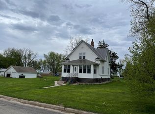 209 W 7th Ave, Ellsworth, MN 56129